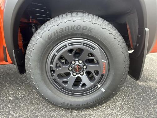 2025 Nissan Frontier PRO-4X