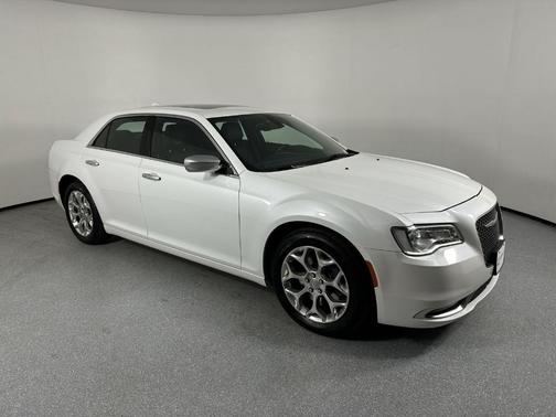 2016 Chrysler 300C Platinum