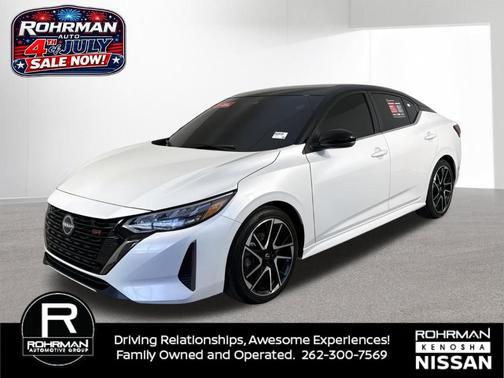 Aspen White Tricoat/Super Black 2024 Nissan Sentra SR