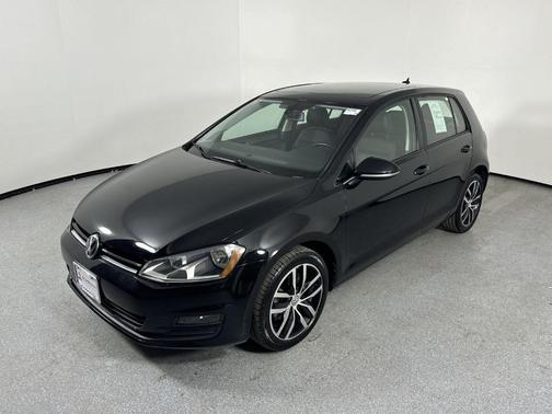 2016 Volkswagen Golf TSI SE 4-Door