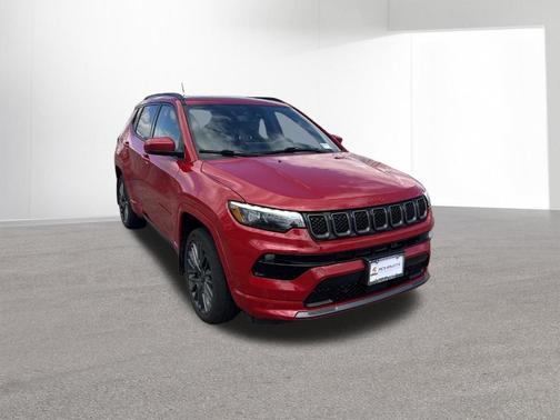 Redline Pearlcoat 2023 Jeep Compass (RED) Edition