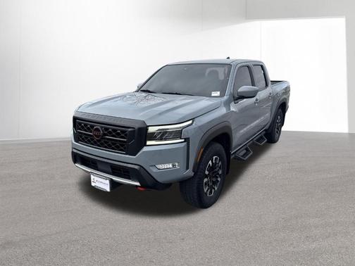 Boulder Gray Metallic 2024 Nissan Frontier PRO-4X
