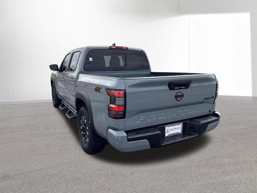 Boulder Gray Metallic 2024 Nissan Frontier PRO-4X