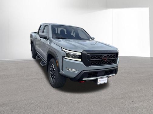 Boulder Gray Metallic 2024 Nissan Frontier PRO-4X