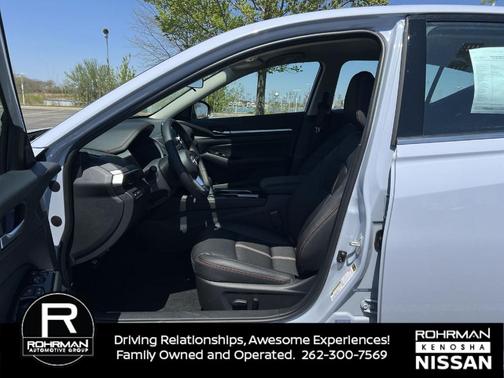 2025 Nissan Altima SR
