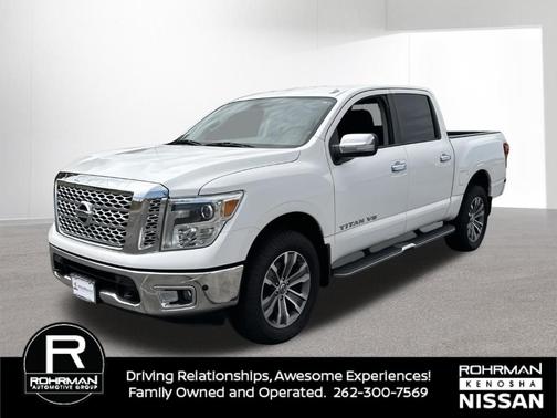 White 2019 Nissan Titan SL
