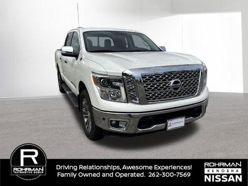 White 2019 Nissan Titan SL