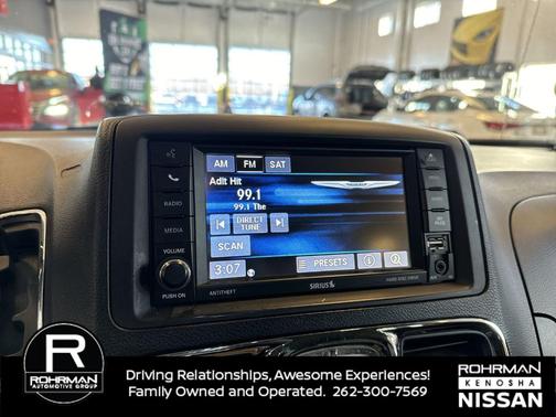 2014 Chrysler Town & Country Touring