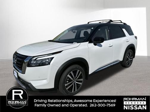 2025 Nissan Pathfinder Platinum