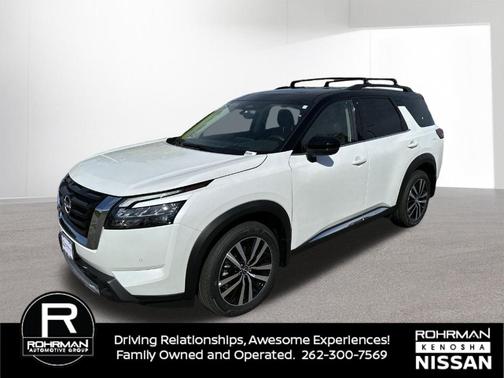 2025 Nissan Pathfinder Platinum