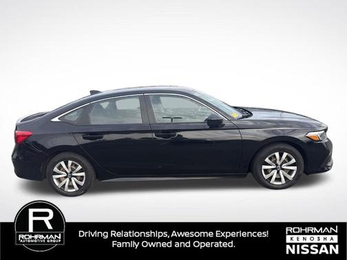 Crystal Black Pearl 2022 Honda Civic LX