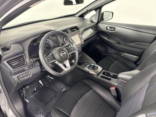 2023 Nissan Leaf S