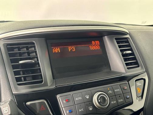 2015 Nissan Pathfinder S
