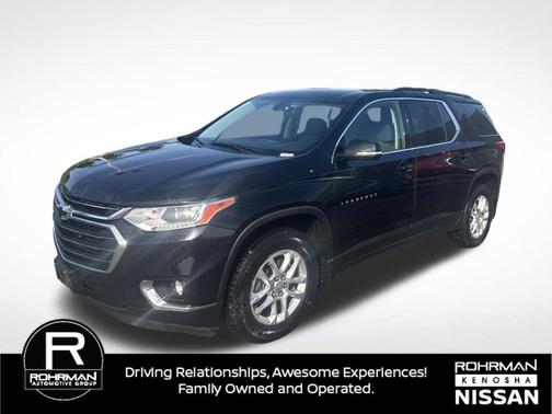 Mosaic Black Metallic 2019 Chevrolet Traverse LT Cloth