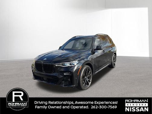 2022 BMW X7 M50i