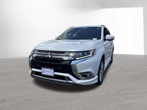 Pearl White 2019 Mitsubishi Outlander PHEV SEL