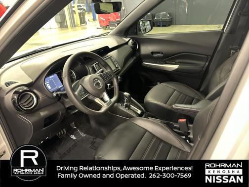 2020 Nissan Kicks SR