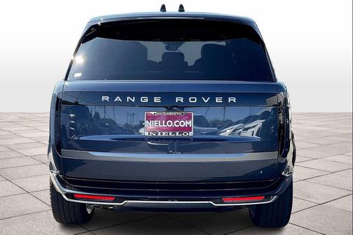 2025 Land Rover Range Rover P530 SE 7 Seat