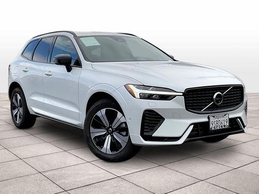 2025 Volvo XC60 Plug-In Hybrid T8 Plus