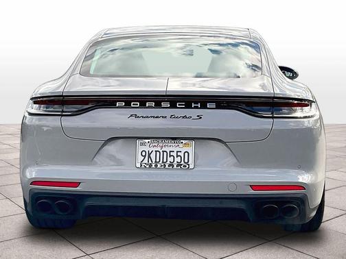 2022 Porsche Panamera Turbo S