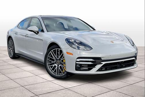 2022 Porsche Panamera Turbo S