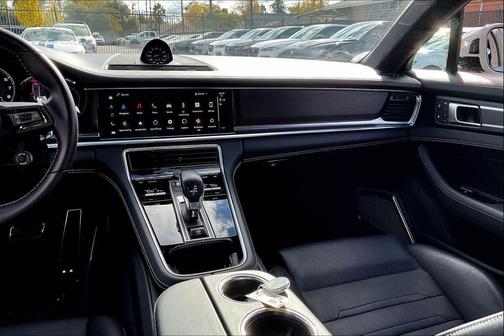 2022 Porsche Panamera Turbo S