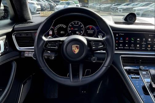 2022 Porsche Panamera Turbo S