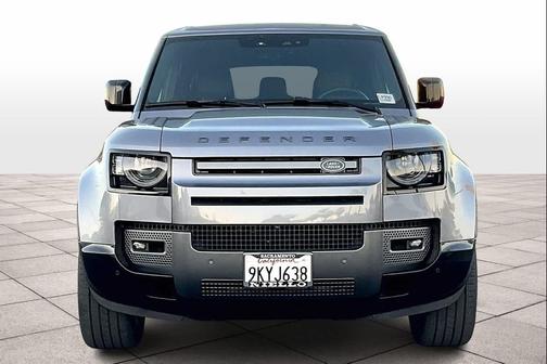 2024 Land Rover Defender 130 P400 Outbound