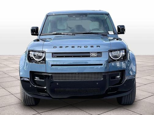 2026 Land Rover Defender P400 X-Dynamic SE