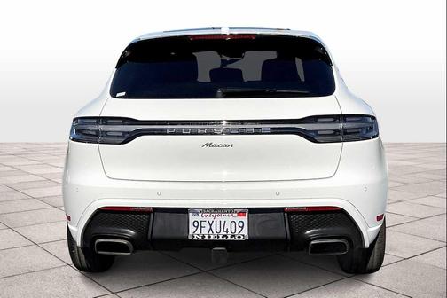 2023 Porsche Macan AWD