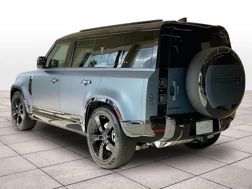 TASMAN BLUE 2026 Land Rover Defender P400 X-Dynamic SE