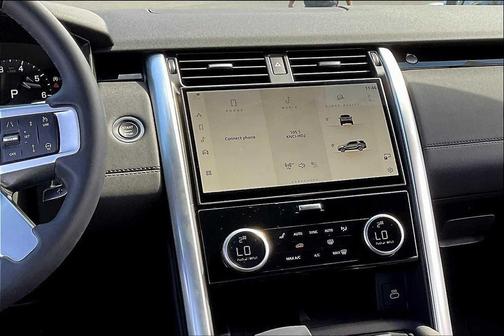 2025 Land Rover Discovery P300 S