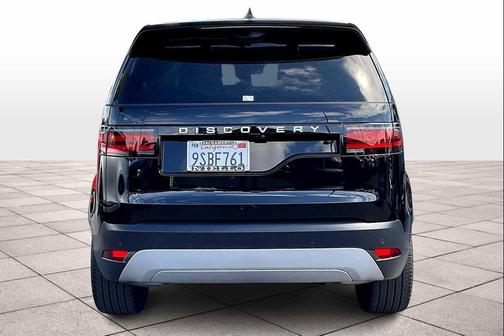 2025 Land Rover Discovery P300 S