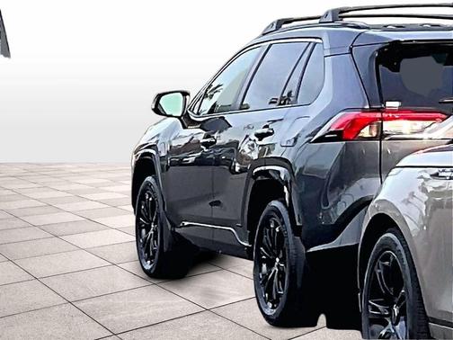 2026 Land Rover Defender P400 X-Dynamic SE