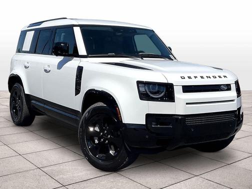 Fuji White 2026 Land Rover Defender P400 X-Dynamic SE