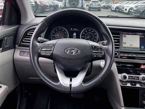 2020 Hyundai ELANTRA Limited