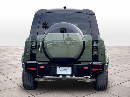 2026 Land Rover Defender P400 X