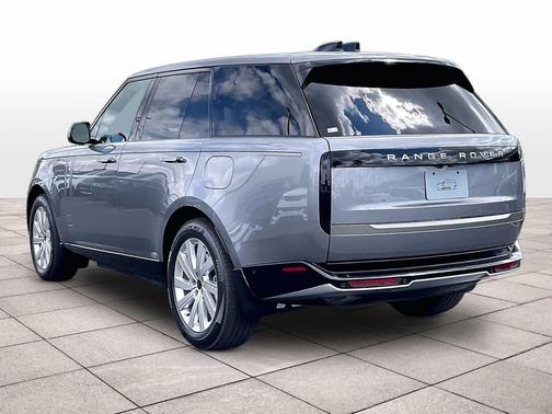 EIGER GRAY 2026 Land Rover Range Rover P550e SE