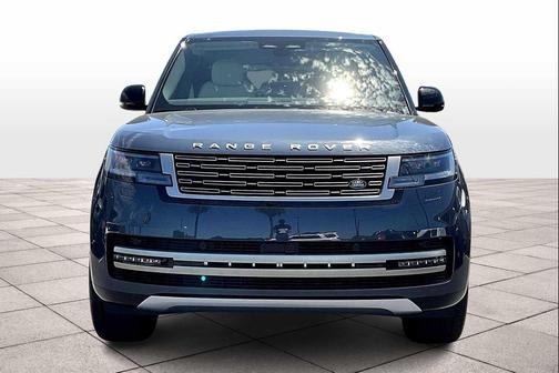 2025 Land Rover Range Rover P400 SE