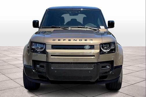 2025 Land Rover Defender 110 P500 X-Dynamic SE