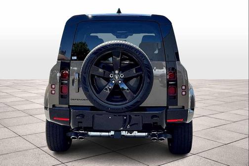 2025 Land Rover Defender 110 P500 X-Dynamic SE