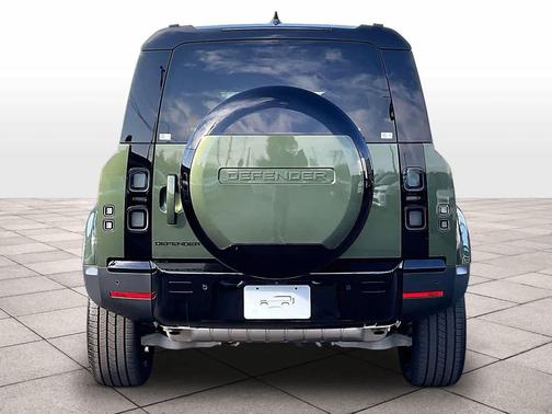 2026 Land Rover Defender P300 S