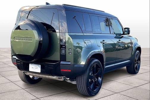 2026 Land Rover Defender P300 S