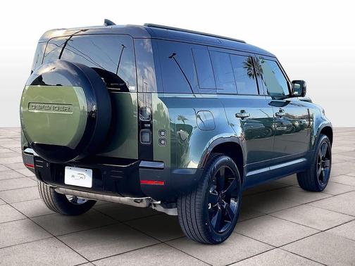 2026 Land Rover Defender P300 S