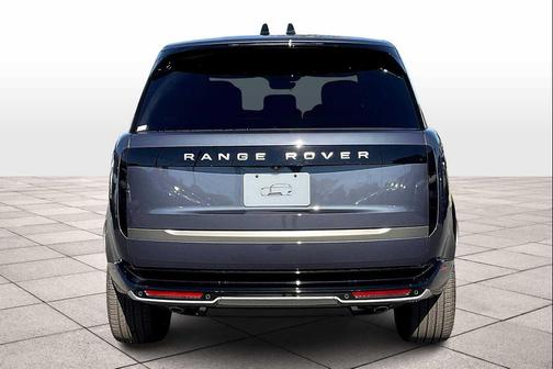 2025 Land Rover Range Rover P530 SE 7 Seat