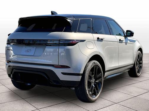 SEOUL PEARL 2026 Land Rover Range Rover Evoque Dynamic SE