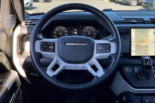 2024 Land Rover Defender 110 P500 SE
