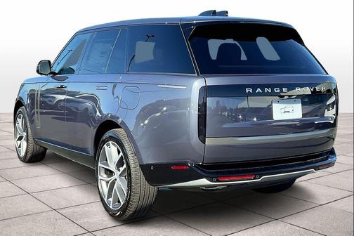 2025 Land Rover Range Rover P550e SE