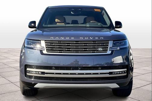2025 Land Rover Range Rover P550e SE