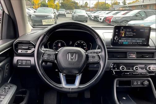 2023 Honda Pilot 2WD EX-L 8 Passenger